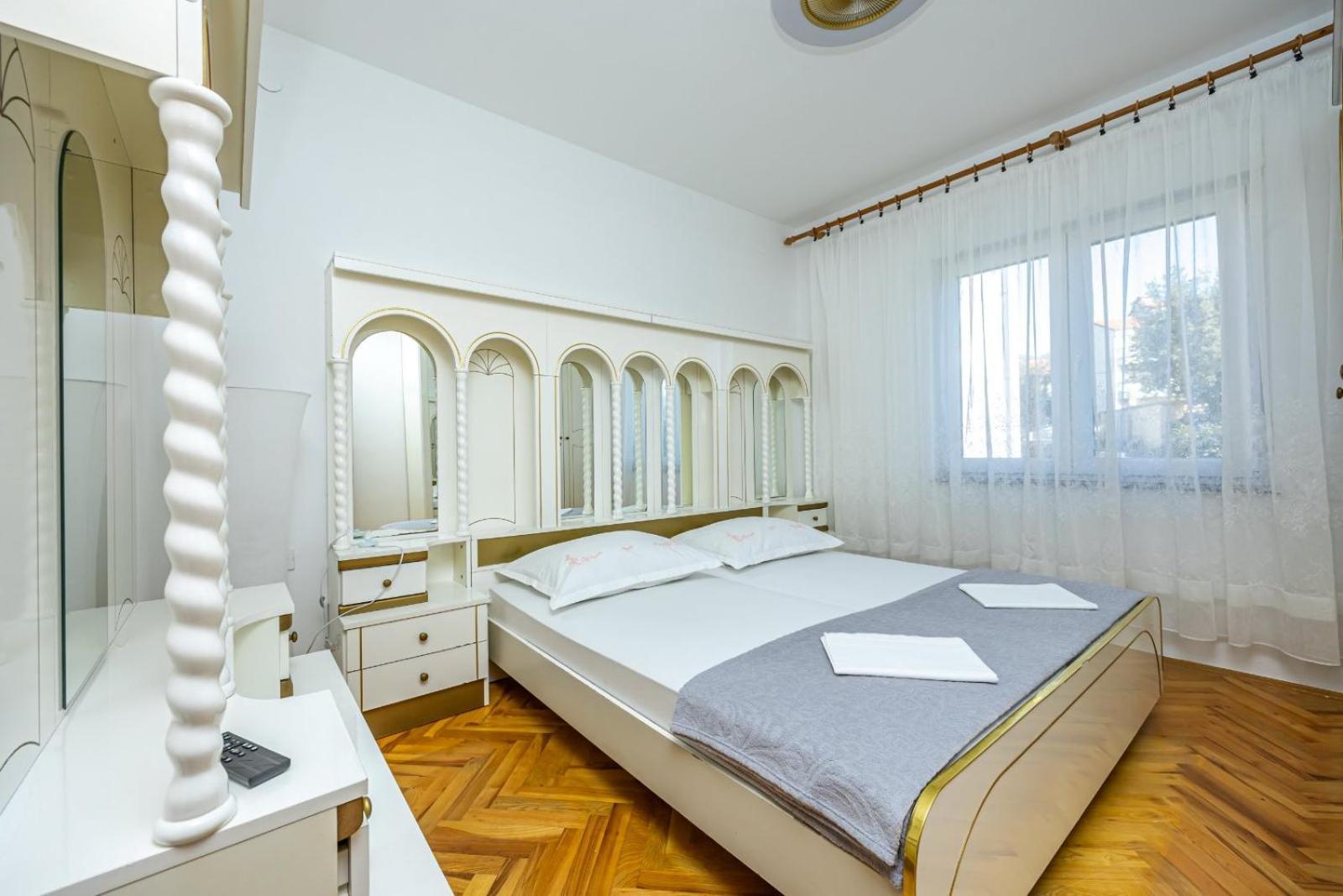 Apartment Sandro Криквеница Екстериор снимка